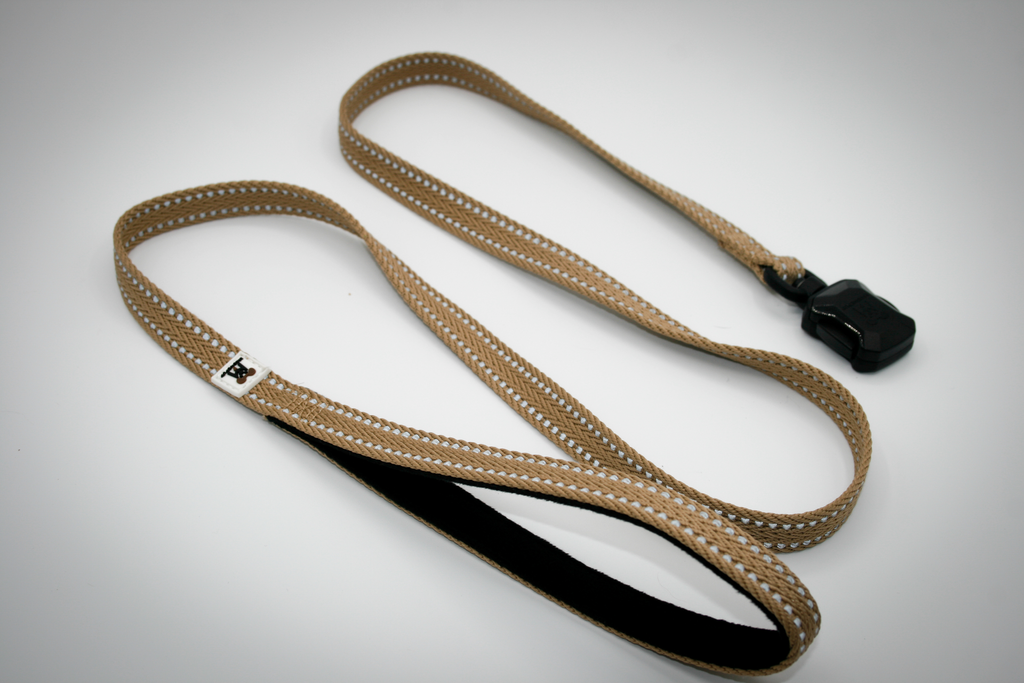 [LSHSMTAN] Slim Click & Go 4ft Leash (Desert Tan)